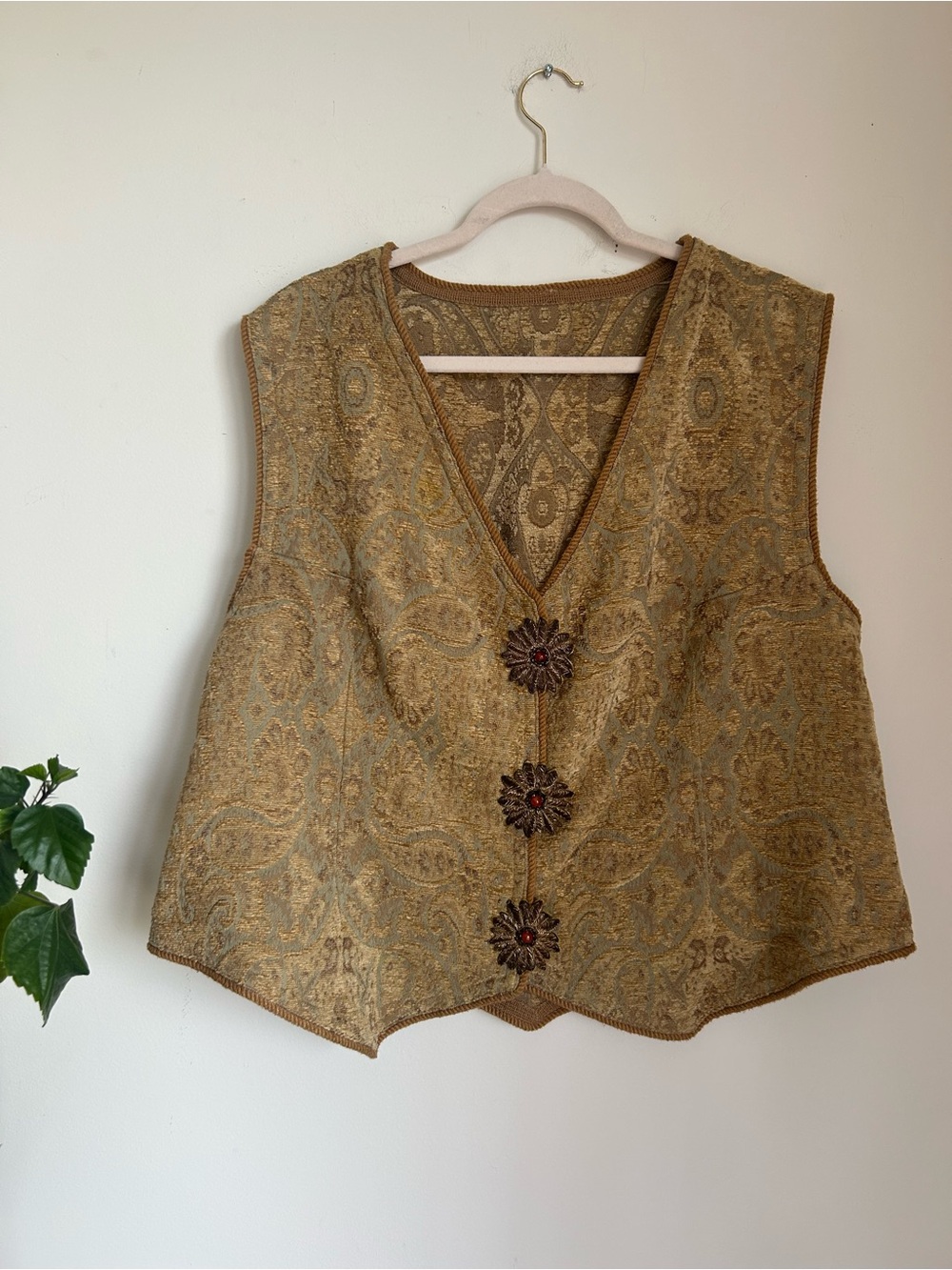 Gold Paisley V-Neck Embellished Women's Vest
